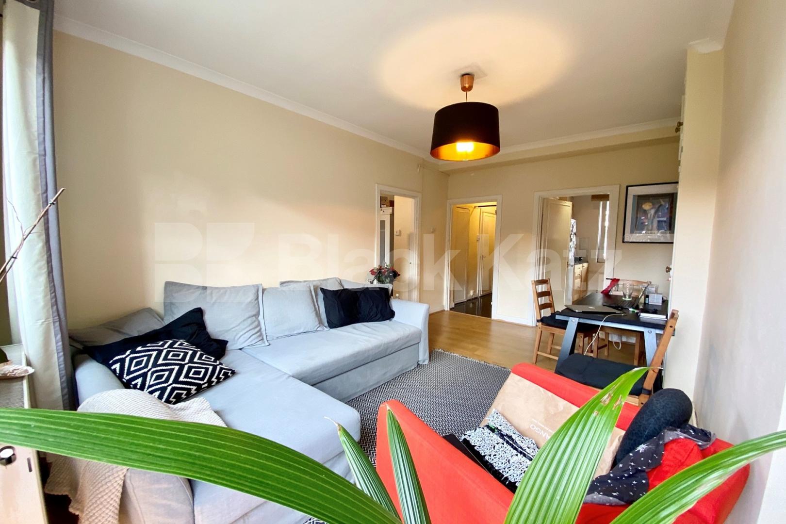 Stylish one bedroom apartment near the river Druid Street SE1, London Bridge/ Tower Bridge Road